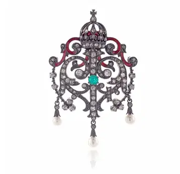 Emerald and diamond tie pin, circa 1910, Vienna 1900: An Imperial and  Royal Collection, 2023