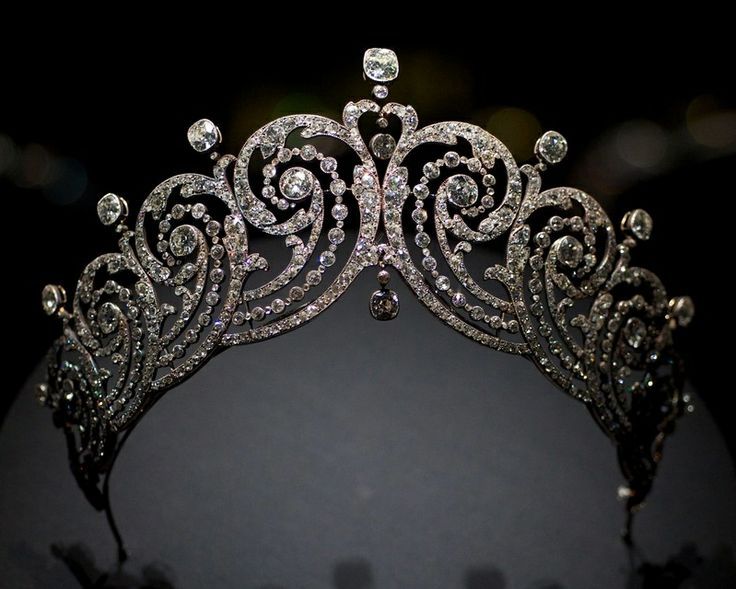 Cartier Essex Tiara The Royal Watcher