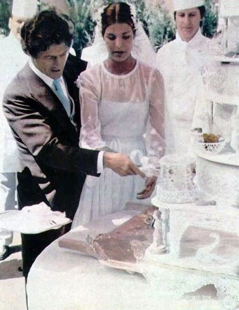 Princess caroline of outlet monaco wedding dress