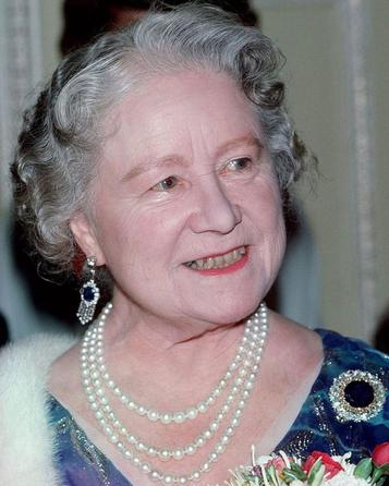 Queen Mary's Pink Sapphire Cluster Brooch